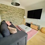 Appartement T2 Refait A Neuf Et Fonctionnel